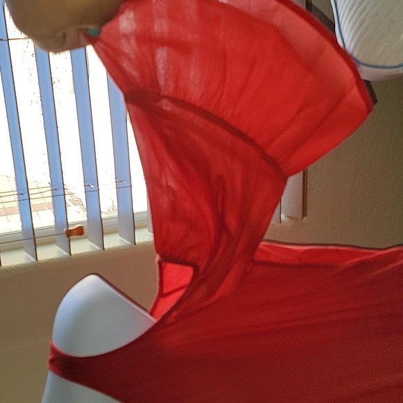 World unity cold shoulder flowing bell sleeve red gauze  top plus size 0 - Picture 2 of 10